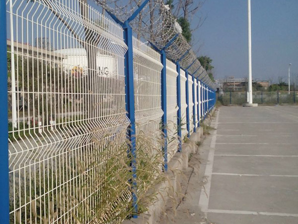 北京桃型柱護欄網圖片2